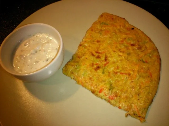 Gemüsepuffer aus dem Ofen mit Joghurt-Quarkdipp - Rezept - Bild Nr. 4