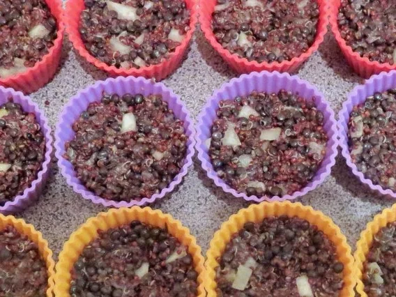 Zwischensnack: Schwarze Linsen - Quinoa - Muffins - Rezept - Bild Nr. 5