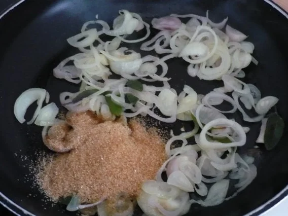 Kürbis - Orangensuppe mit Zwiebel - Topping - Rezept - Bild Nr. 6