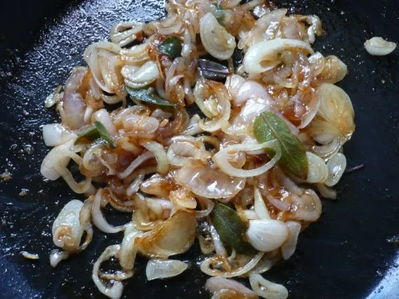 Kürbis - Orangensuppe mit Zwiebel - Topping - Rezept - Bild Nr. 7