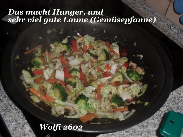 Rezept: Gemüse : WOK Gemüse pur mit China-Reis-Nudeln Bild Nr. 8 Gemüse : WOK Gemüse pur mit China-Reis-Nudeln - Rezept - Bild Nr. 8