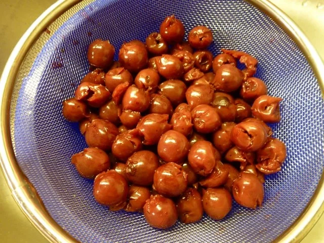 Rezept: Kirschtorte Bild Nr. 3 Kirschtorte - Rezept - Bild Nr. 3