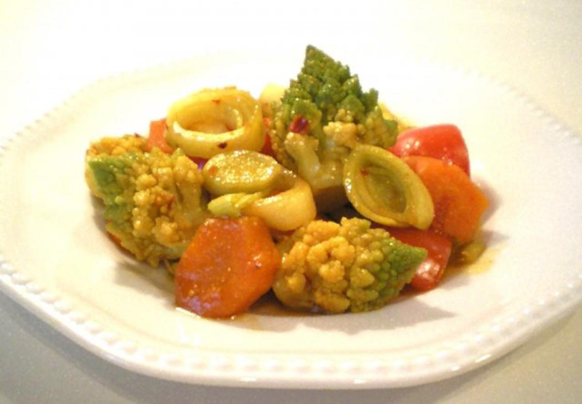 Asiatischer Gemüse-Eintopf mit Romanesco - Rezept - Bild Nr. 2