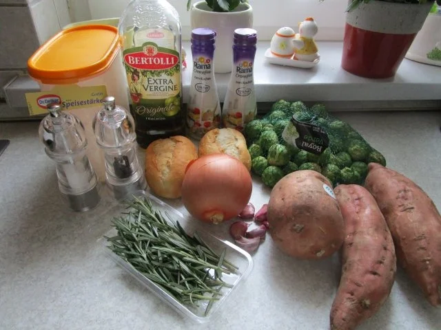 Rezept: Auflauf: von Rosenkohl und Süßkartoffel Bild Nr. 2 Auflauf: von Rosenkohl und Süßkartoffel - Rezept - Bild Nr. 2