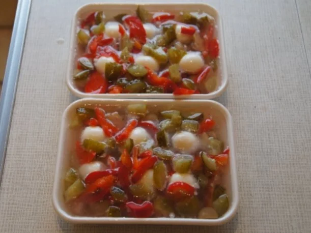 Sülze mit Kassler-Kotelett, Wachteleiern und Gemüse - Rezept - Bild Nr. 5