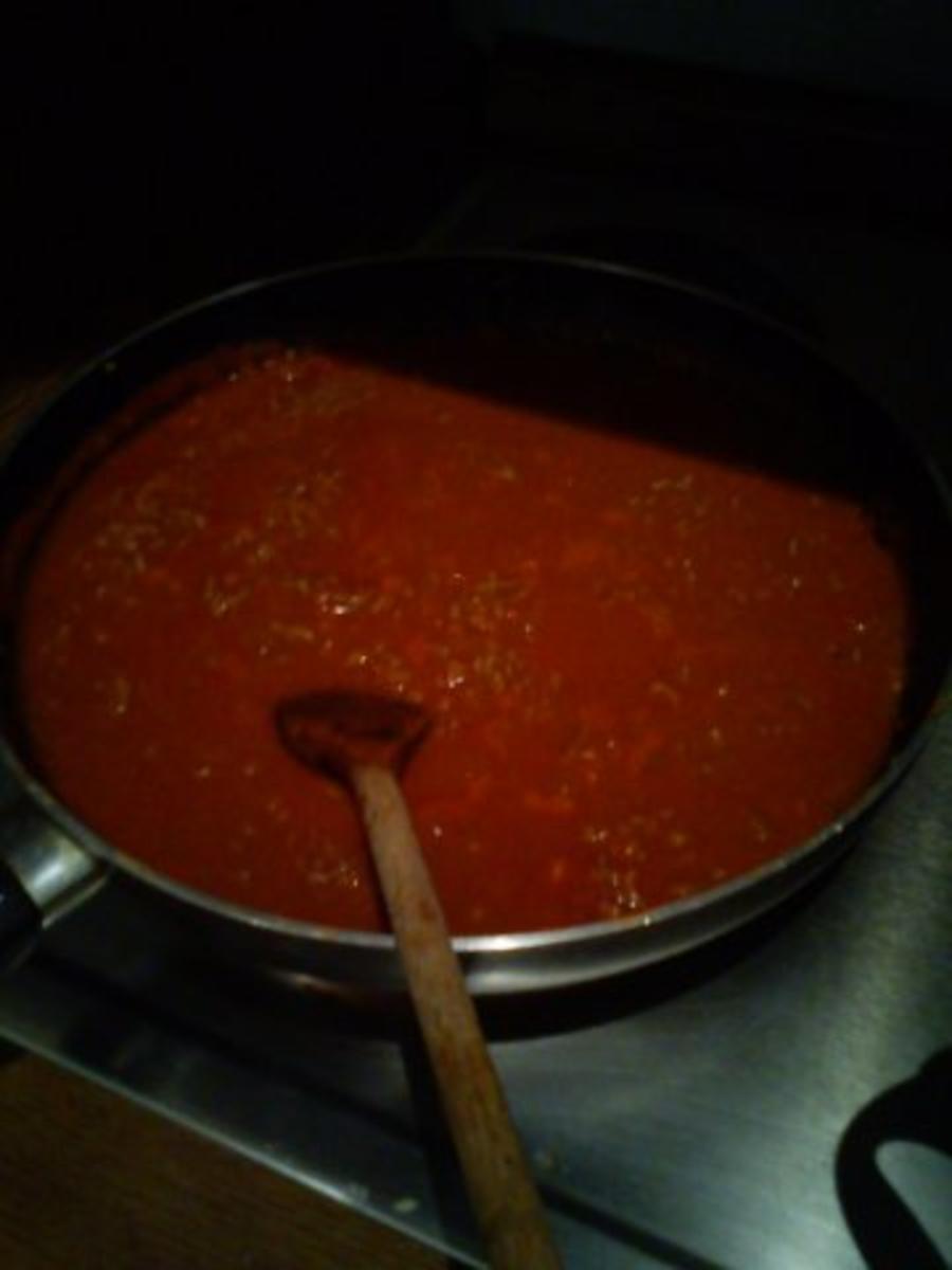Spaghetti Bolognese mit einer selbstgemachten Tomatensoße - Rezept - Bild Nr. 4