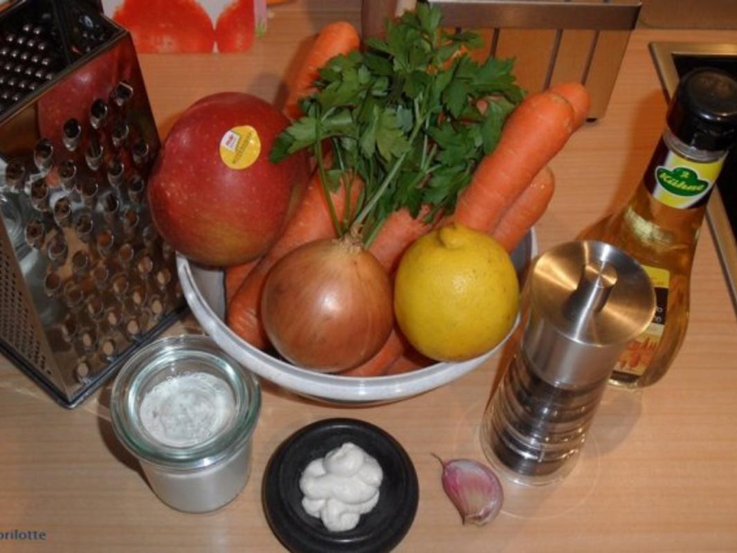 Karottensalat mit Meerrettich - einfach - von Paprilotte Karottensalat mit Meerrettich - einfach - von Paprilotte