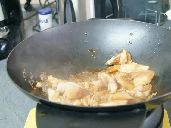 Jetzt wird wie wild gewokt: Lachs und Kabeljaufilet - Rezept - Bild Nr. 3