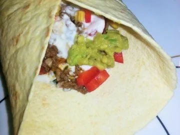 Knackige Rinderhack-Wraps mit Guacamole - Rezept