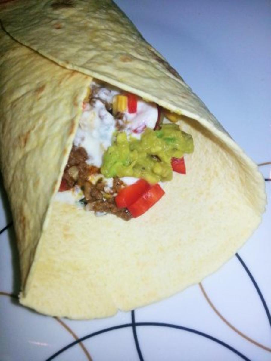 Bilder für Knackige Rinderhack-Wraps mit Guacamole - Rezept