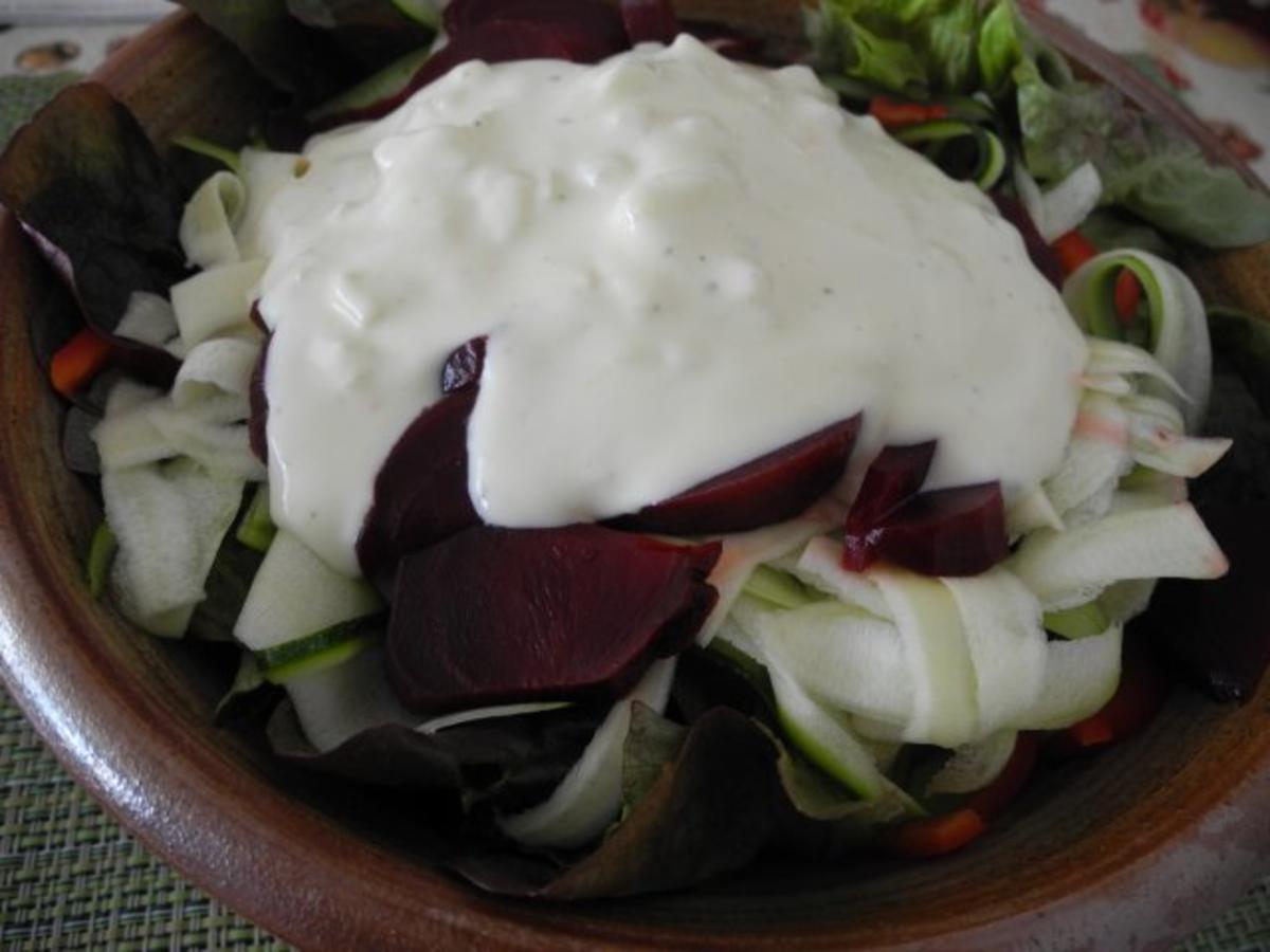 Salat : Eine gesunde Schüssel - Rezept - Bild Nr. 2