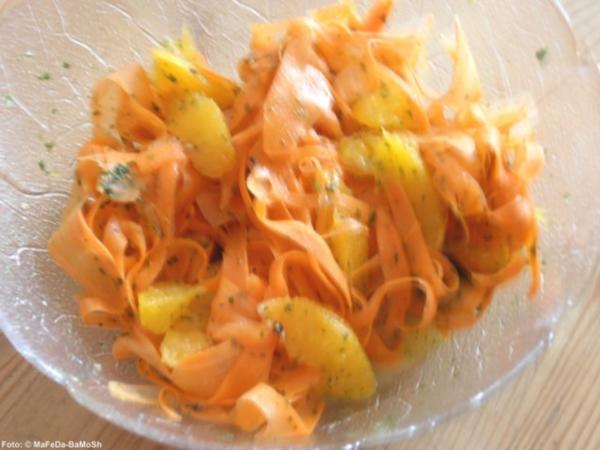 Karotten-Orangen-Salat - Rezept mit Bild - kochbar.de