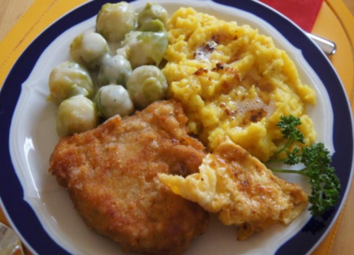 Bilder für Schnitzel mit Rosenkohl und Currypüree - Rezept