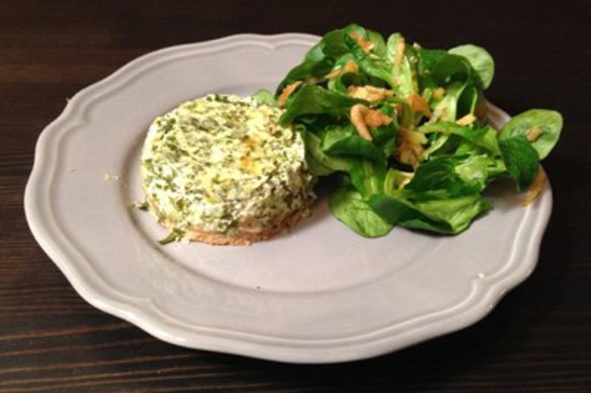 Grüne Soße Quiche mit Feldsalat - Rezept - kochbar.de