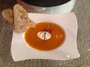 Kürbis-Curry-Suppe mit selbst gebackenen Baguette - Rezept