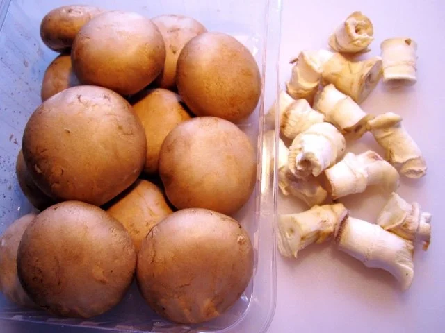 Ragout vom "Huhn" * mit braunen Champignons - Rezept - Bild Nr. 2