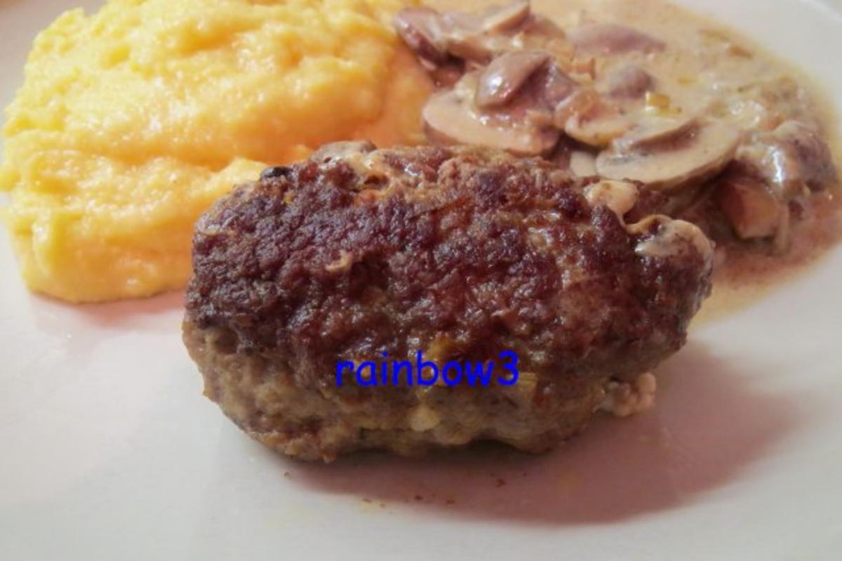 Kochen: Bifteki spezial mit Rahmchampignons - Rezept