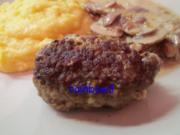Kochen: Bifteki spezial mit Rahmchampignons - Rezept