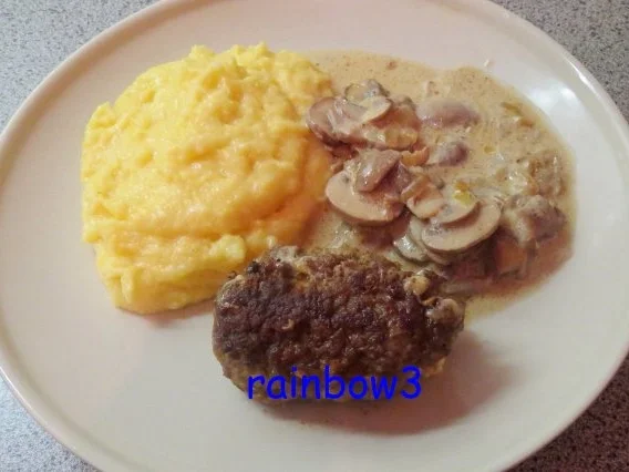 Rezept: Kochen: Bifteki spezial mit Rahmchampignons Bild Nr. 6 Kochen: Bifteki spezial mit Rahmchampignons - Rezept - Bild Nr. 6