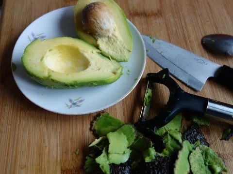 Hühnerfiletspitzen mit Risibisi und Avocado - Rezept - Bild Nr. 5
