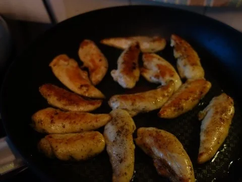 Hühnerfiletspitzen mit Risibisi und Avocado - Rezept - Bild Nr. 12