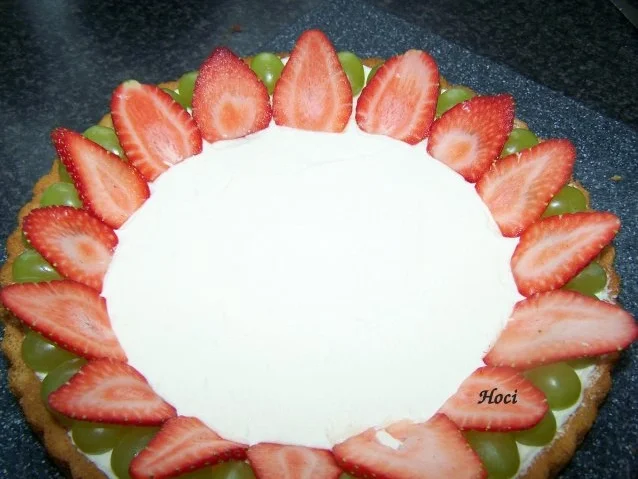 Rezept: Eine fruchtige Angelegenheit - Torte Bild Nr. 2 Eine fruchtige Angelegenheit - Torte - Rezept - Bild Nr. 2