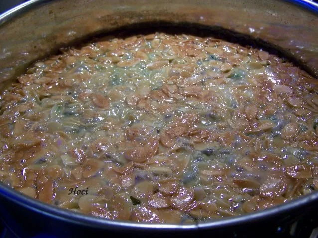 Schokoladencremtorte mit schillernder "Krone" - Rezept - Bild Nr. 10