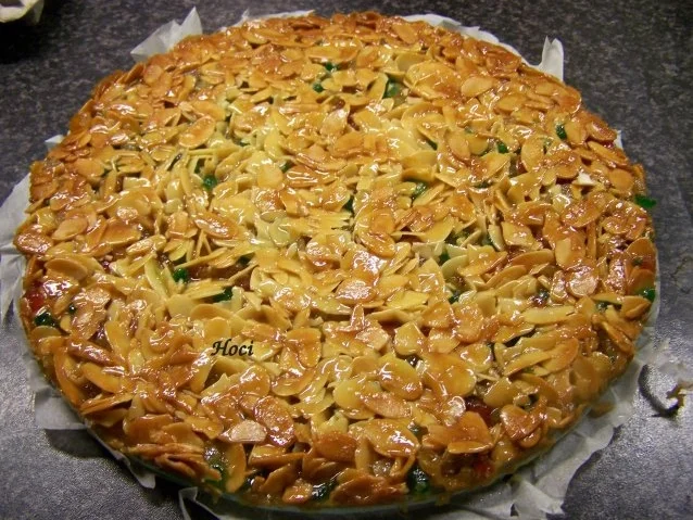Schokoladencremtorte mit schillernder "Krone" - Rezept - Bild Nr. 11