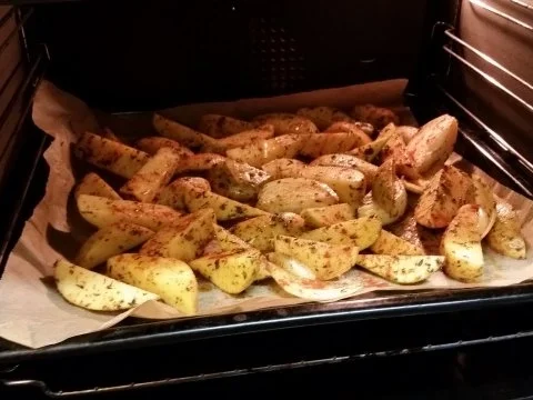 Ofenkartoffeln mit Kotelett und Käuterbutter - Rezept - Bild Nr. 4