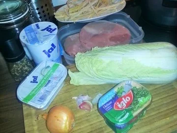 Rezept: Handgemachte Tagliatelle in Schinken-Chinakohlsauce Bild Nr. 3 Handgemachte Tagliatelle in Schinken-Chinakohlsauce - Rezept - Bild Nr. 3