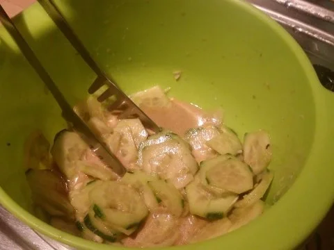 Tinchens Gurkensalat - Rezept