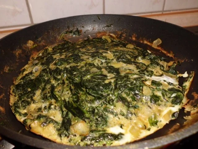 Rezept: Fisch: Lachs mit Spinatomelett und Kartoffeln Bild Nr. 4 Fisch: Lachs mit Spinatomelett und Kartoffeln - Rezept - Bild Nr. 4