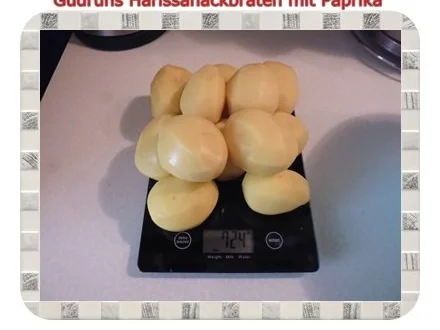 Hackfleisch: Dekus-Hackbraten mit Harissa-Tomatensoße und Cajunofenkartoffeln - Rezept - Bild Nr. 2