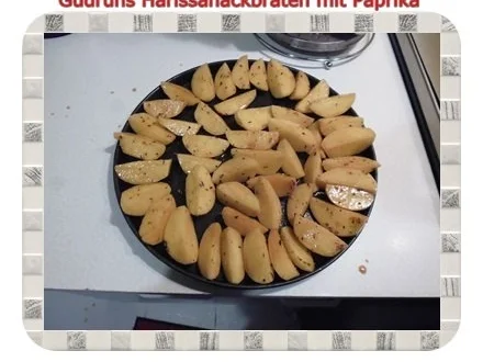 Hackfleisch: Dekus-Hackbraten mit Harissa-Tomatensoße und Cajunofenkartoffeln - Rezept - Bild Nr. 12