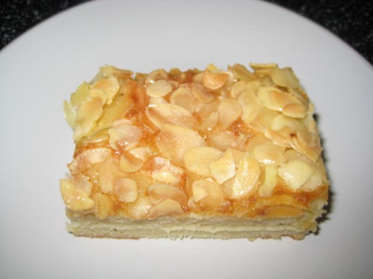 Mandel-Blechkuchen - Rezept mit Bild - kochbar.de