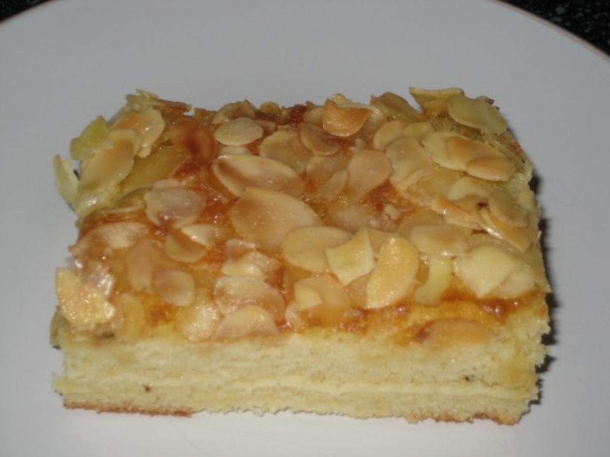 Mandel-Blechkuchen - Rezept mit Bild - kochbar.de