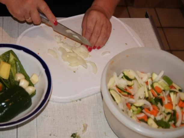 Pikante Gemüsesuppe mit Kokosmilch und Hähnchenbrustfilet - Rezept - Bild Nr. 4