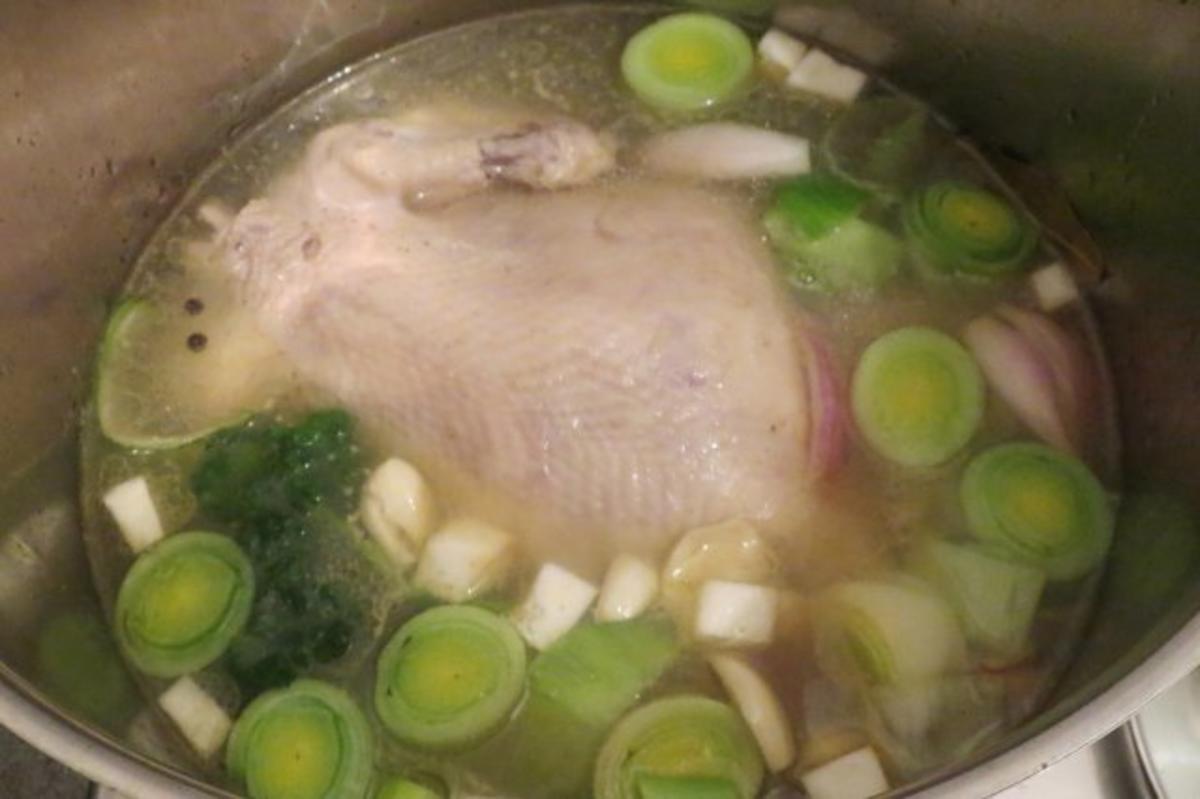 Kochen: Hühnersuppe mit Nudeln - Rezept - Bild Nr. 2