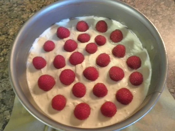 Rezept: White Chocolat Cheesecake ... with Raspberries ... Bild Nr. 11 White Chocolat Cheesecake ... with Raspberries ... - Rezept - Bild Nr. 11