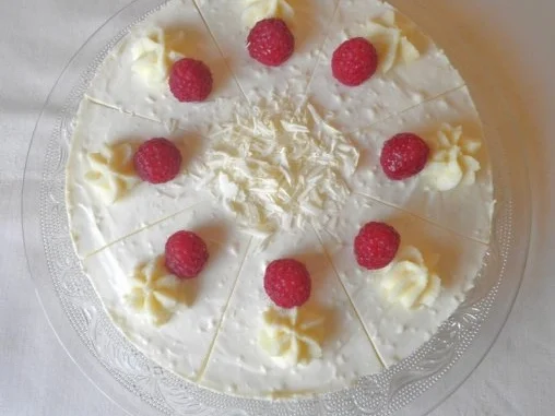 Rezept: White Chocolat Cheesecake ... with Raspberries ... Bild Nr. 17 White Chocolat Cheesecake ... with Raspberries ... - Rezept - Bild Nr. 17