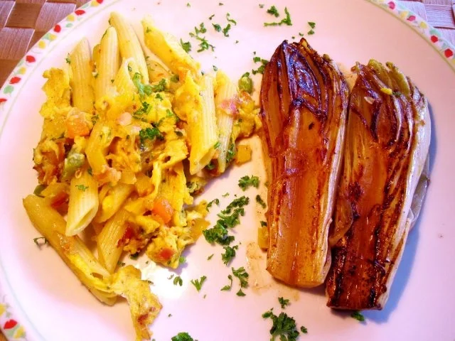 Nudeln mit Paprika und Ei - Rezept