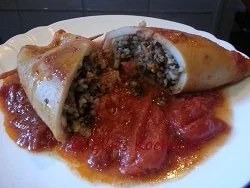 Geschmorte Tintenfischtuben mit Buchweizen-MangoldFüllung - Rezept