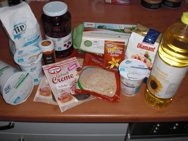 Kirsch-Schoko-Nuss-Blechkuchen - Rezept - Bild Nr. 2