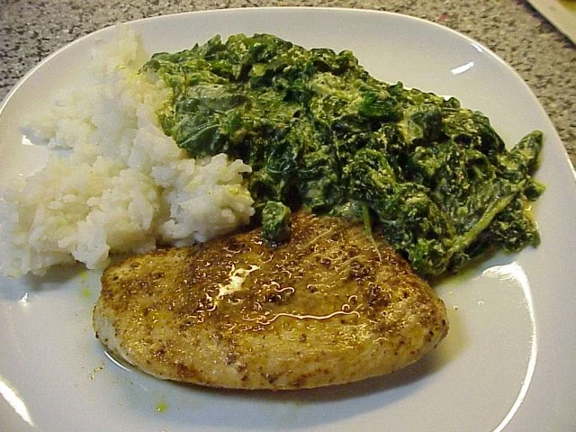 Rezept: Putenschnitzel mit Spinat-Curry-Rahm Putenschnitzel mit Spinat-Curry-Rahm - Rezept