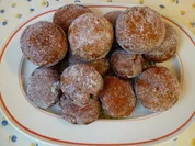 Rezept: Gefรผllte Rosenmontags-Krรคppel Gefรผllte Rosenmontags-Krรคppel - Rezept