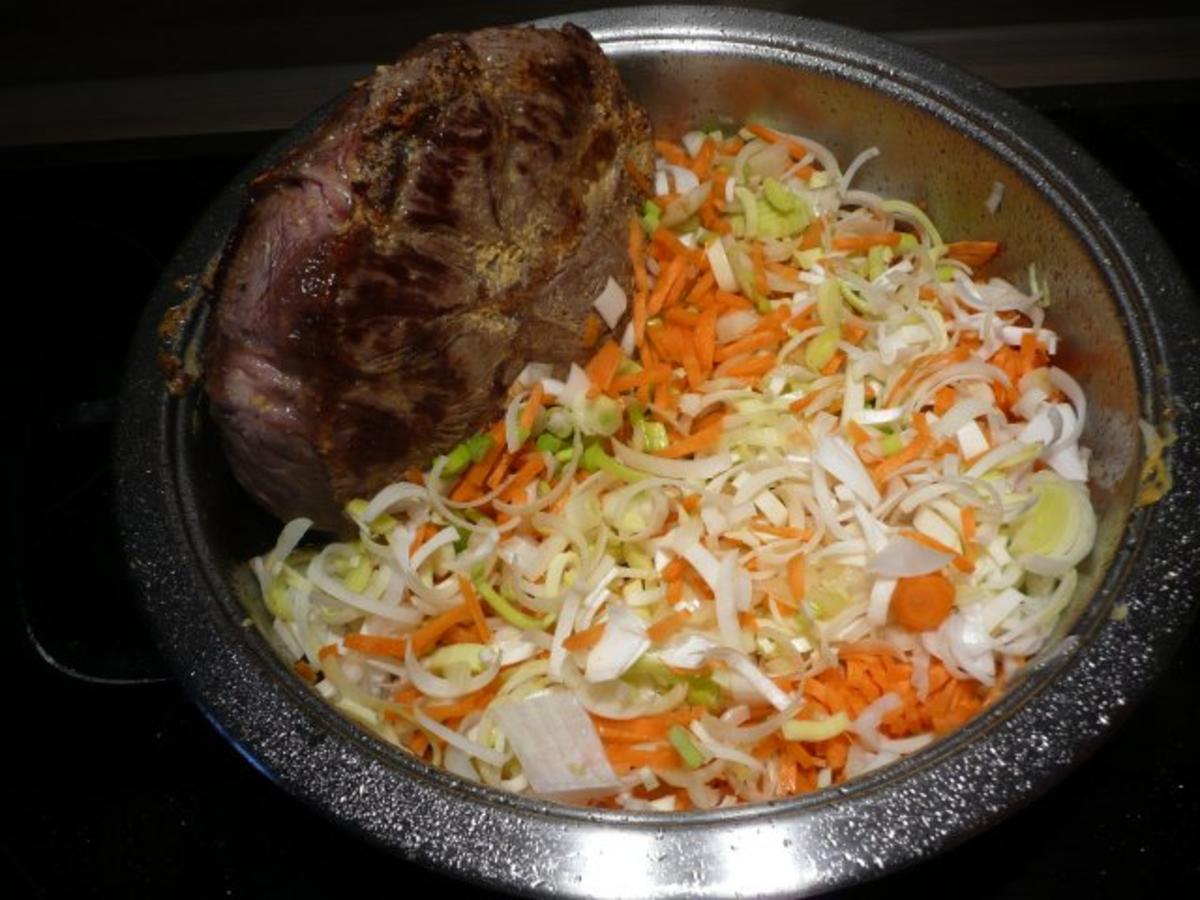 Rinderschmorbraten mit Weißkraut - Kartoffelstampf . - Rezept - Bild Nr. 3