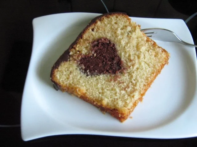 Kastenkuchen mit Herz in der Mitte - Rezept