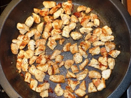 Rezept: Szegediner Putenauflauf mit Gnocchi Bild Nr. 6 Szegediner Putenauflauf mit Gnocchi - Rezept - Bild Nr. 6