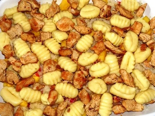 Rezept: Szegediner Putenauflauf mit Gnocchi Bild Nr. 11 Szegediner Putenauflauf mit Gnocchi - Rezept - Bild Nr. 11