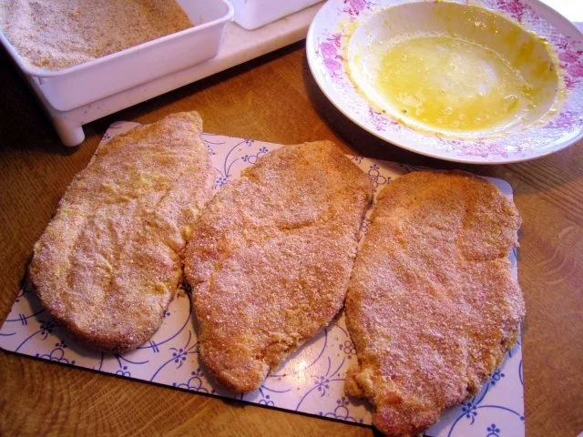 Rezept: Panierte Nackenscheiben sind saftig und zart zugleich ... Bild Nr. 4 Panierte Nackenscheiben sind saftig und zart zugleich ... - Rezept - Bild Nr. 4